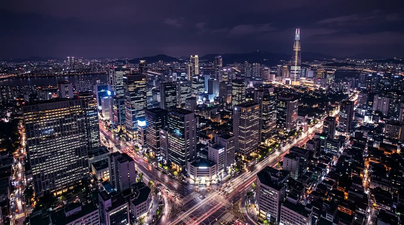 강남 중심 야간 거리 풍경과 빌딩 불빛이 만드는 프리미엄 비즈니스 권역 야경 무드 디테일